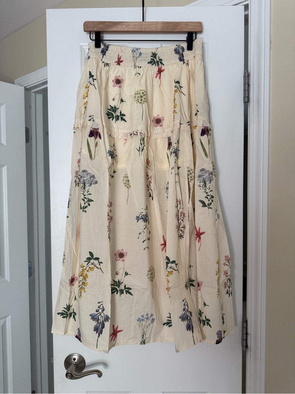 NWT Vici Sunlit Garden Floral Top & Skirt Set - Picture 6 of 10